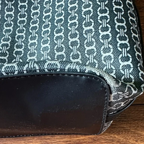 🔵🔵EUC Tory Burch Black/Navy/White Patterned Textured Tote🔵🔵